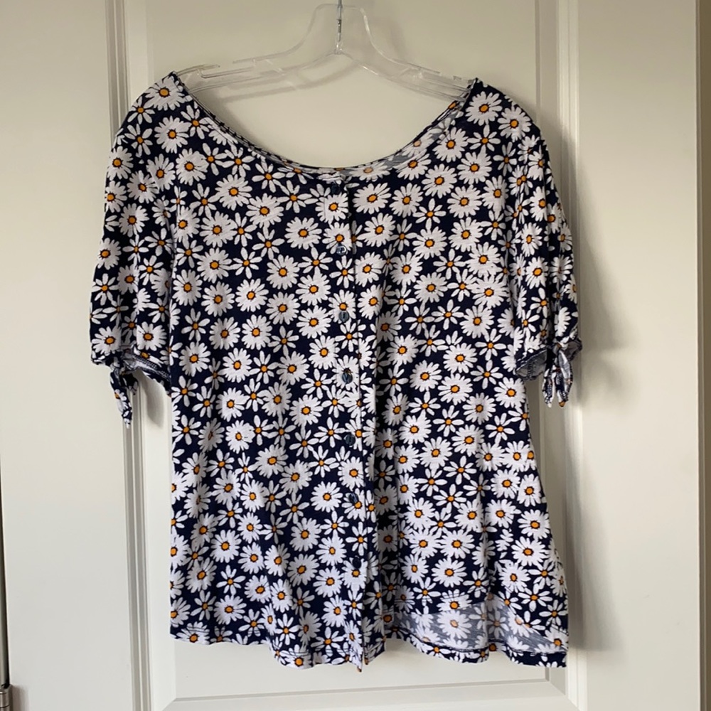 Loft floral daisy blouse